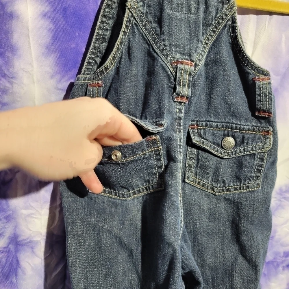 Old Navy Babys Unisex Blue Denim Overalls Size 3-6 Months